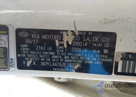 2018 Kia Forte S z USA, uszkodzony, nr VIN 3KPFL4A76JE192036